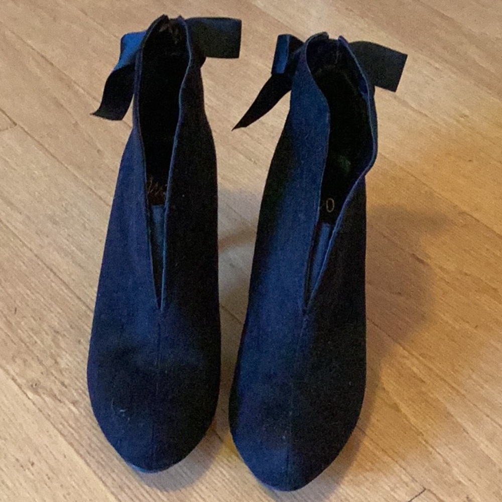 Impo Black Ankle Booties with Block Heel